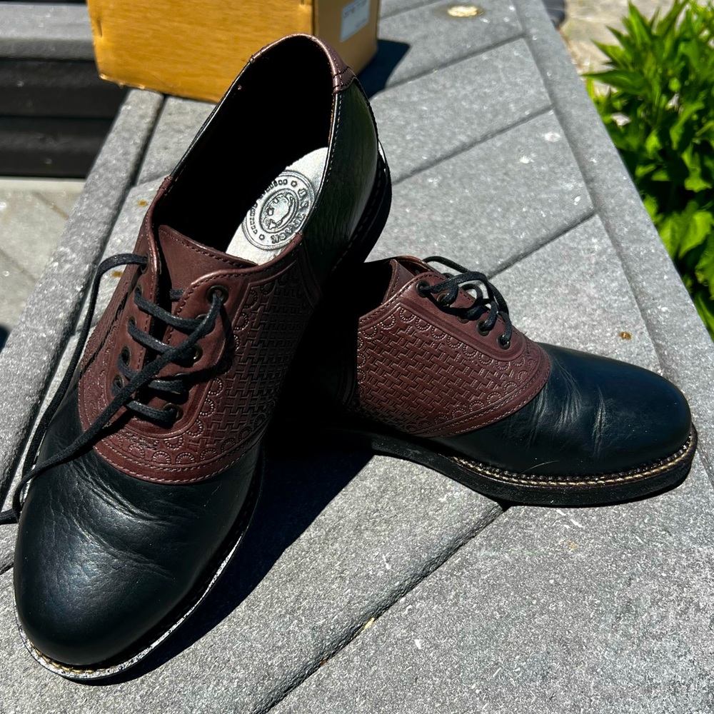 CLEARANCE EUC H.S. Trask Men’s Black and Brown Oxford Saddle Shoes Size 8.5